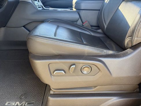 Certified 2023 GMC Yukon Denali w/ Max Trailering Package AWD/4WD image 30