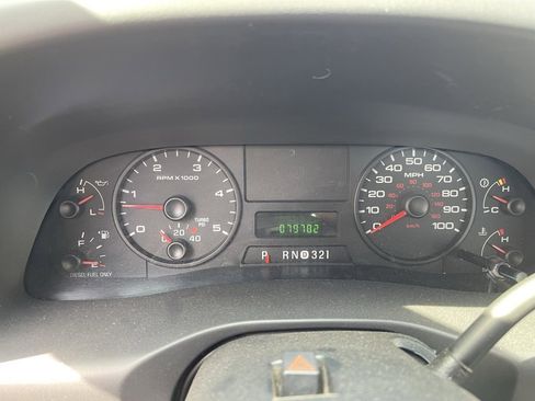 Used 2006 Ford F350 XL image 11