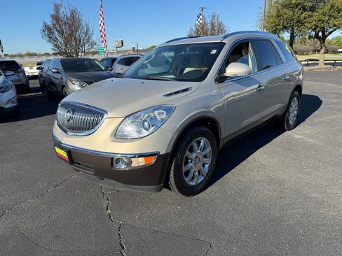 Used 2011 Buick Enclave CXL image 1