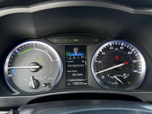 Used 2014 Toyota Highlander Limited Platinum AWD/4WD image 26