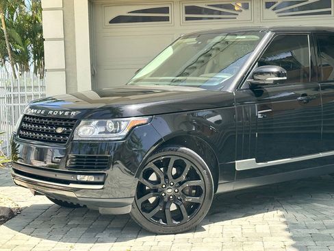 Used 2015 Land Rover Range Rover Supercharged AWD/4WD image 2