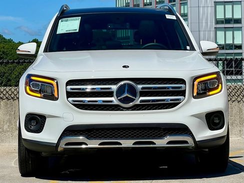 Certified 2023 Mercedes-Benz GLB 250 4MATIC image 3