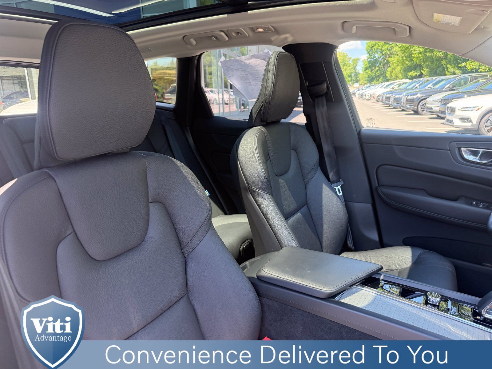 Certified 2025 Volvo XC60 T8 Plus w/ Protection Package Premier AWD/4WD image 31