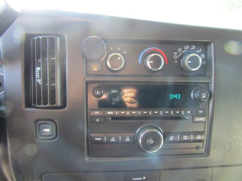 Used 2012 Chevrolet Express 3500 LT w/ LT Preferred Equipment Group RWD image 26