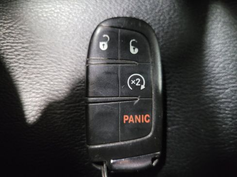 Used 2019 Jeep Compass Latitude w/ Popular Equipment Group AWD/4WD image 32