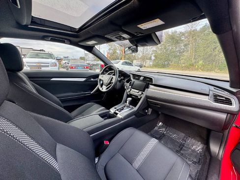 Used 2019 Honda Civic EX image 12
