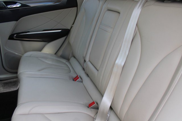 Used 2018 Lincoln MKC Premiere FWD image 17