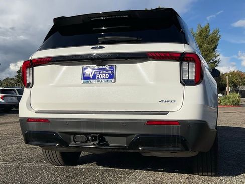 Used 2025 Ford Explorer ST-Line w/ Premium Package image 59