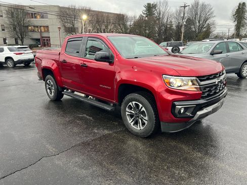 Used 2021 Chevrolet Colorado Z71 image 3