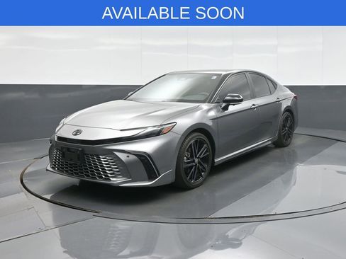 Used 2025 Toyota Camry XSE w/ Premium Plus Package image 3