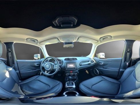 Used 2017 Jeep Renegade Limited image 35