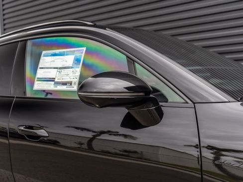 New 2026 Porsche Macan GTS Electric AWD/4WD image 16