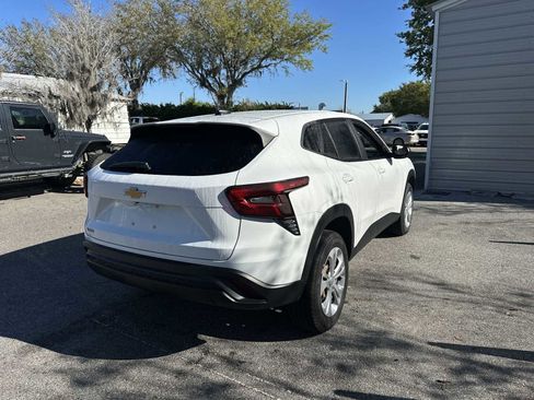 Used 2024 Chevrolet Trax LS image 6