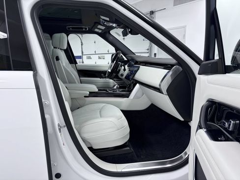 Used 2023 Land Rover Range Rover SE AWD/4WD image 17