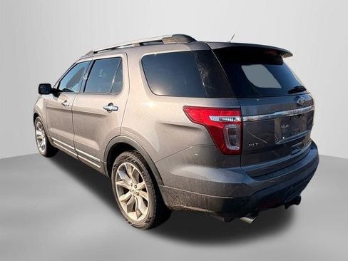 Used 2013 Ford Explorer XLT image 5