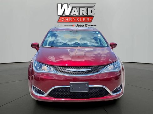 Used 2017 Chrysler Pacifica Touring-L Plus FWD image 19