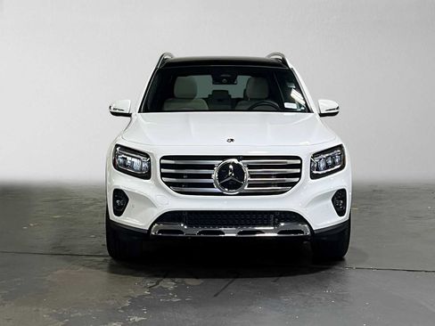 Certified 2026 Mercedes-Benz GLB 250 4MATIC image 8