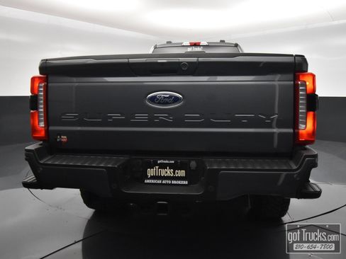 Used 2024 Ford F350 Lariat w/ Lariat Ultimate Package AWD/4WD image 6