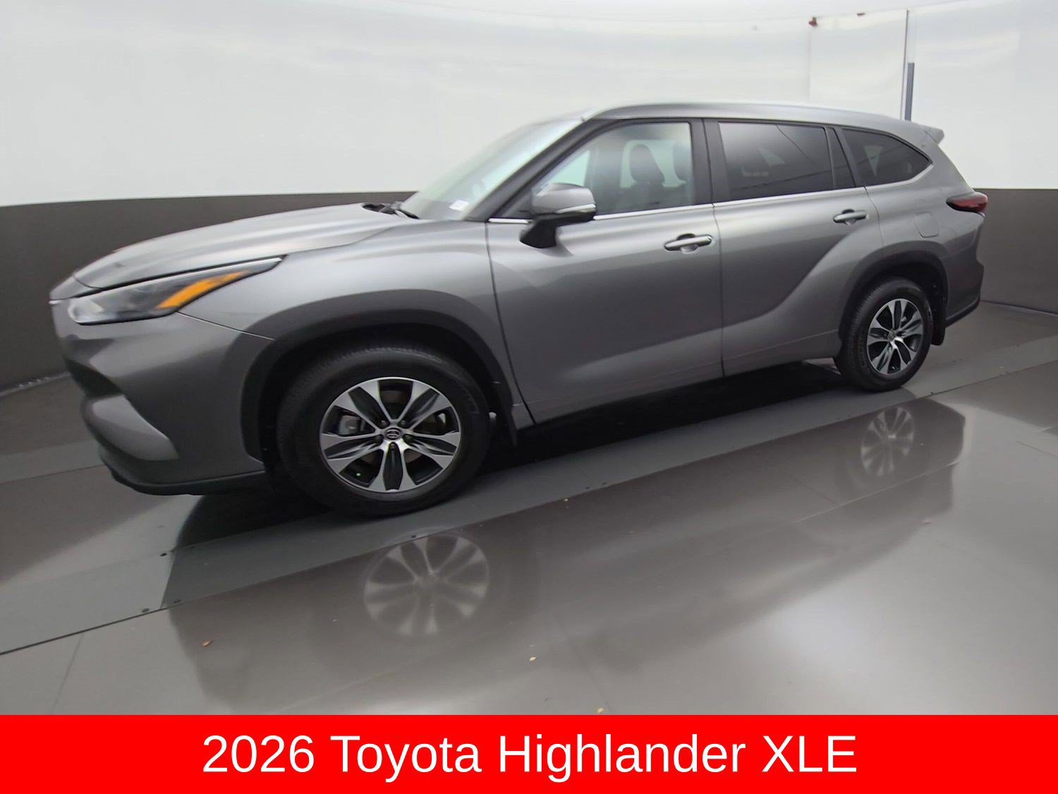 Certified 2026 Toyota Highlander XLE AWD/4WD image 4