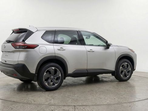 Used 2025 Nissan Rogue SV FWD image 9