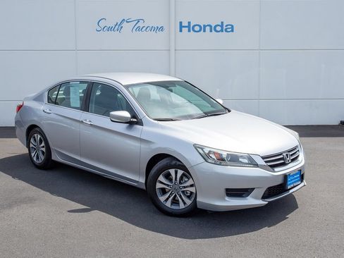 Used 2015 Honda Accord LX image 2