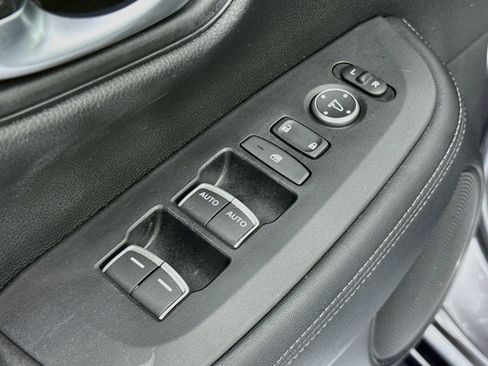 Certified 2024 Honda HR-V EX-L image 17