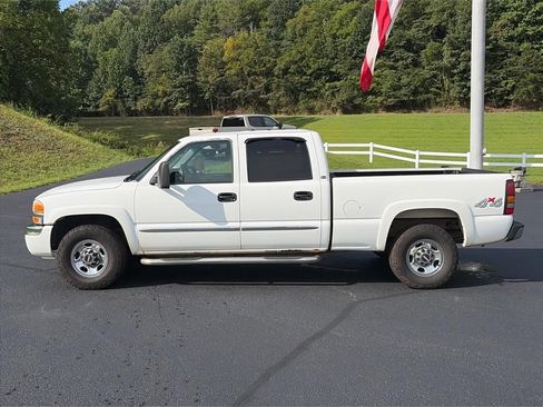 Used 2006 GMC Sierra 1500 SLE AWD/4WD image 2