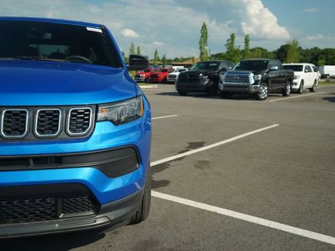 New 2025 Jeep Compass Sport image 37