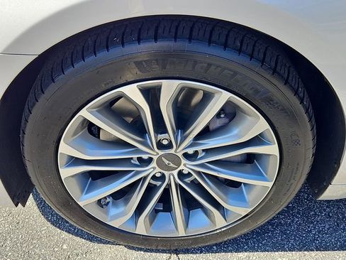 Used 2017 Genesis G80 3.8 w/ Option Group 03 image 10