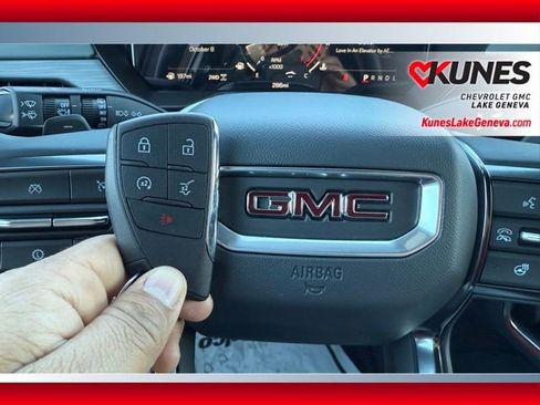 New 2026 GMC Acadia AT4 w/ LPO, Floor Liner Package image 47