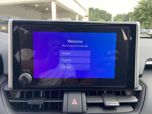 Used 2025 Toyota RAV4 XLE w/ Convenience Package FWD image 23