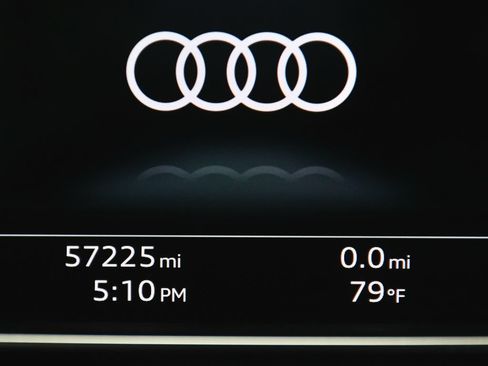 Used 2023 Audi S8 w/ S8 Executive Package AWD/4WD image 26