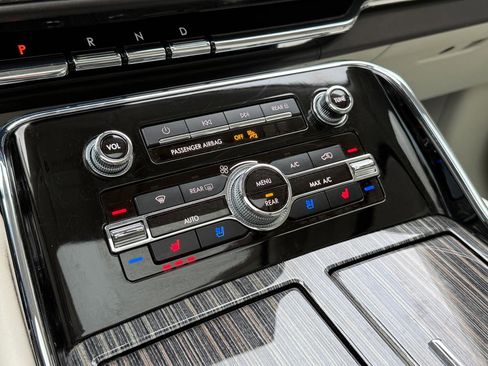 Used 2023 Lincoln Navigator L Black Label image 29