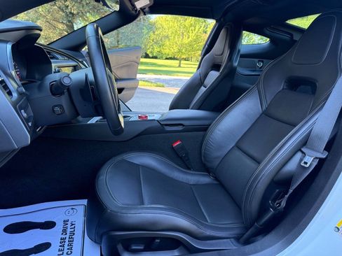Used 2019 Chevrolet Corvette Stingray Coupe w/ 1LT RWD image 16