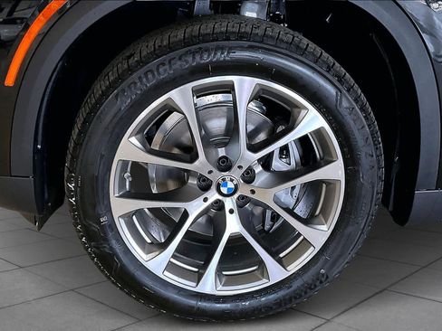 New 2026 BMW X5 sDrive40i image 11