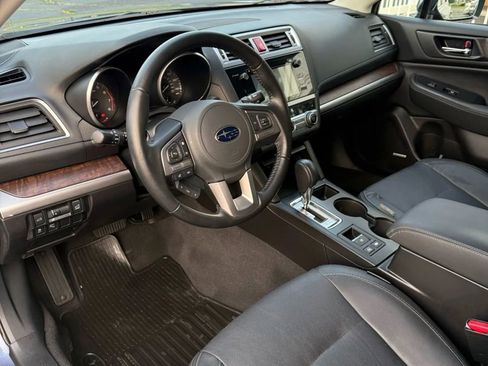 Used 2016 Subaru Outback 2.5i Limited image 9