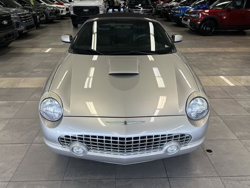 Used 2004 Ford Thunderbird Deluxe image 21