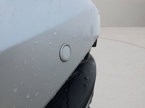 Used 2025 Toyota Highlander Platinum image 17