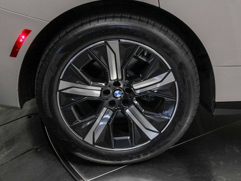 Used 2026 BMW iX xDrive45 image 8