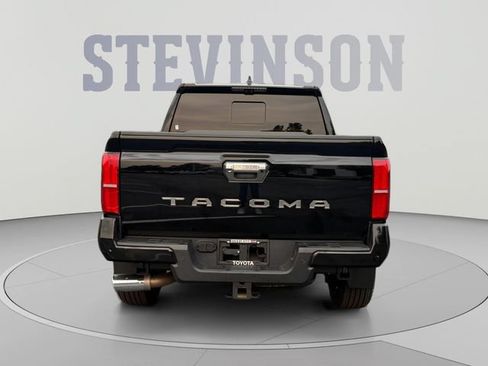 Used 2024 Toyota Tacoma Limited w/ Limited Package (LT) AWD/4WD image 4