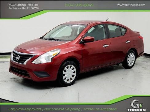 Used 2018 Nissan Versa SV image 1