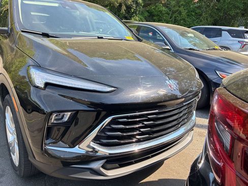 Used 2025 Buick Encore GX Preferred image 8