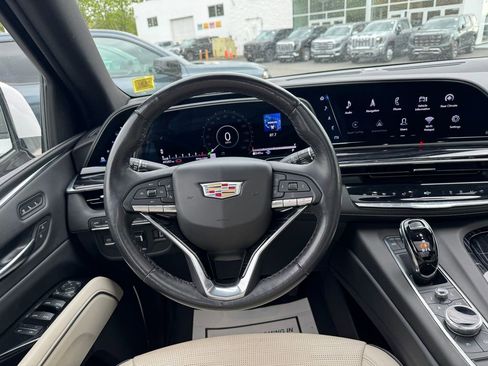 Used 2022 Cadillac Escalade Sport AWD/4WD image 14