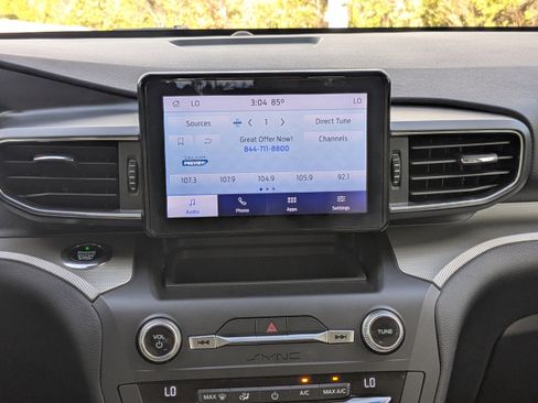 Used 2020 Ford Explorer XLT w/ Equipment Group 202A image 22