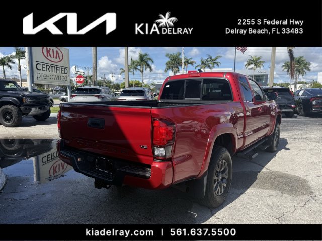 Used 2022 Toyota Tacoma SR5 w/ Technology Package RWD image 3