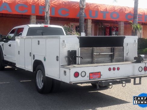 Used 2018 Ford F550 2WD Crew Cab Super Duty image 7