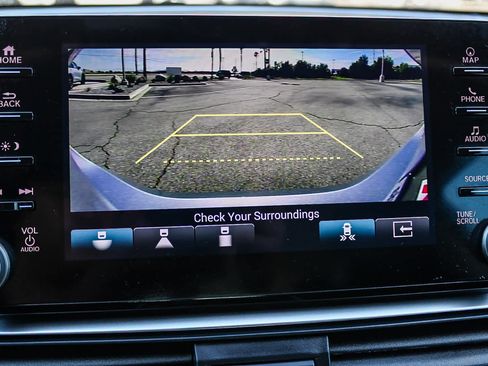 Certified 2022 Honda Accord Touring image 23