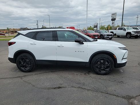Used 2024 Chevrolet Blazer LT w/ Convenience Package AWD/4WD image 4