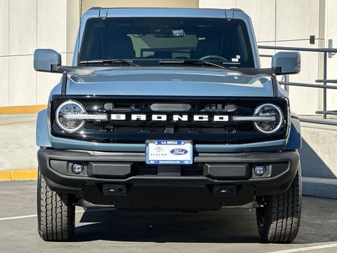 New 2025 Ford Bronco Outer Banks image 8