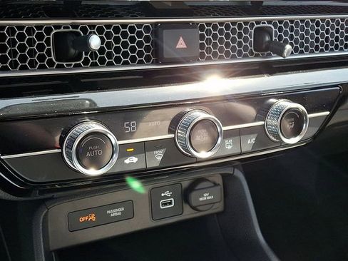 Used 2023 Honda Civic LX image 17